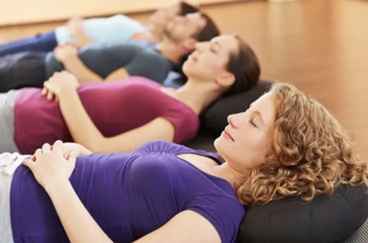 Adulte en séance de relaxation